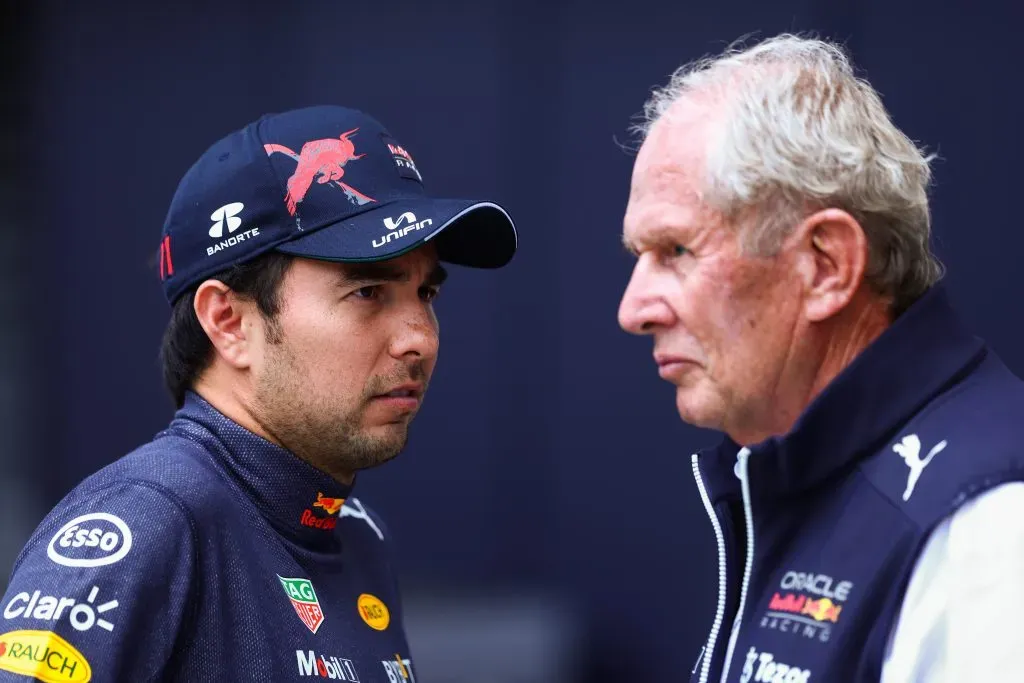 Sergio Perez y Helmut Marko, ambos del Team Red Bull Racing (Getty)
