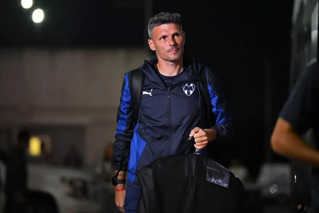 Fernando Ortiz, técnico de los Rayados de Monterrey durante el partido de la jornada 14 del torneo Apertura 2023 de la Liga MX. Foto: Imago7