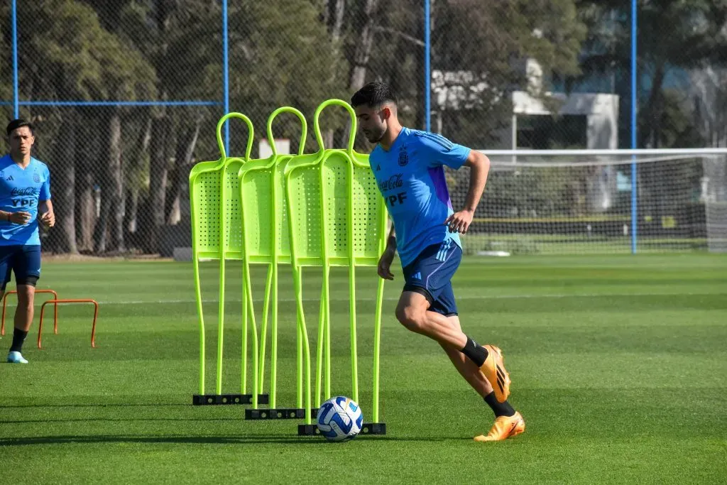 Solari y Simón en la Selección Sub 23. (Foto: @Argentina).