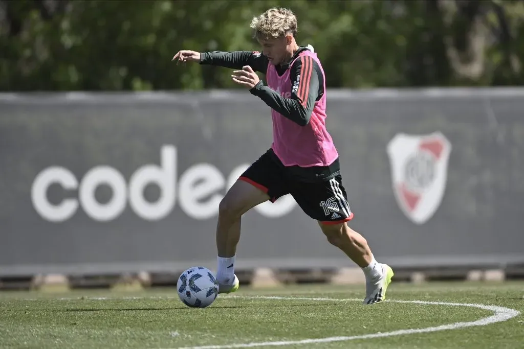 Facundo Colidio podría ir desde el arranque contra Colón. (Foto: Prensa River).