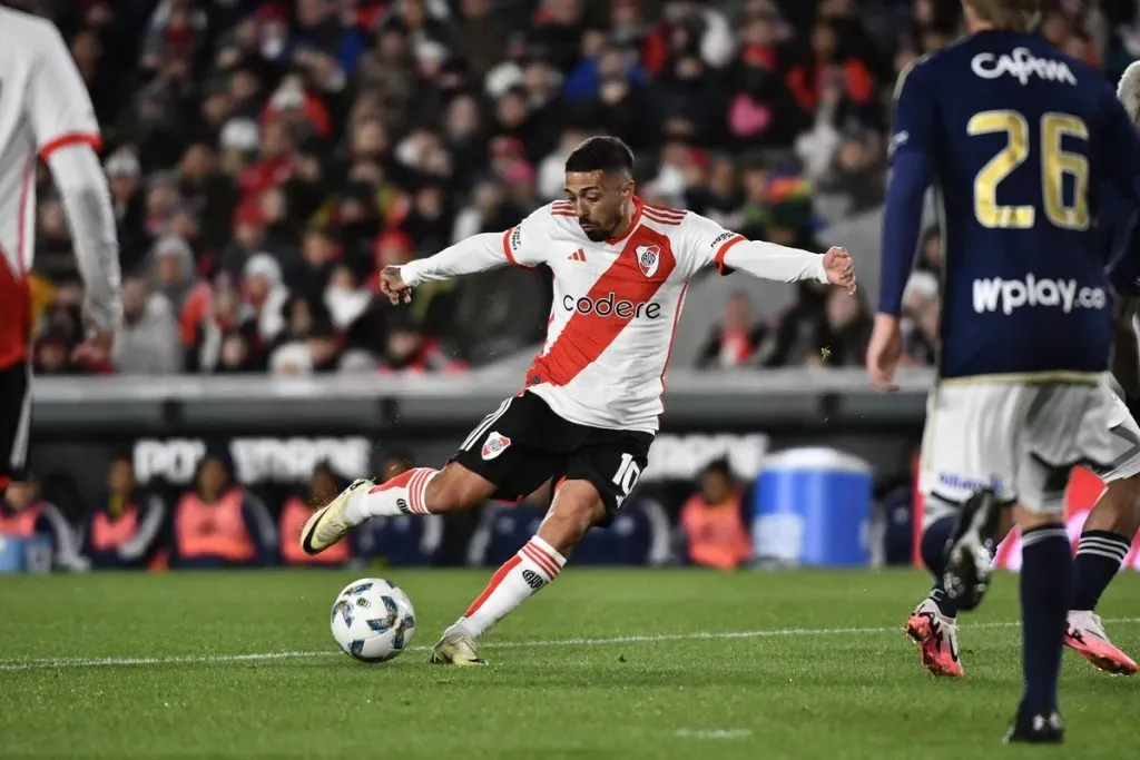 Manuel Lanzini en acción. (Foto: Prensa River)