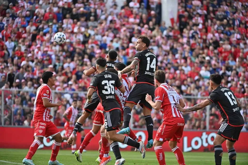 González Pirez, de lo mejor de River ante Unión.