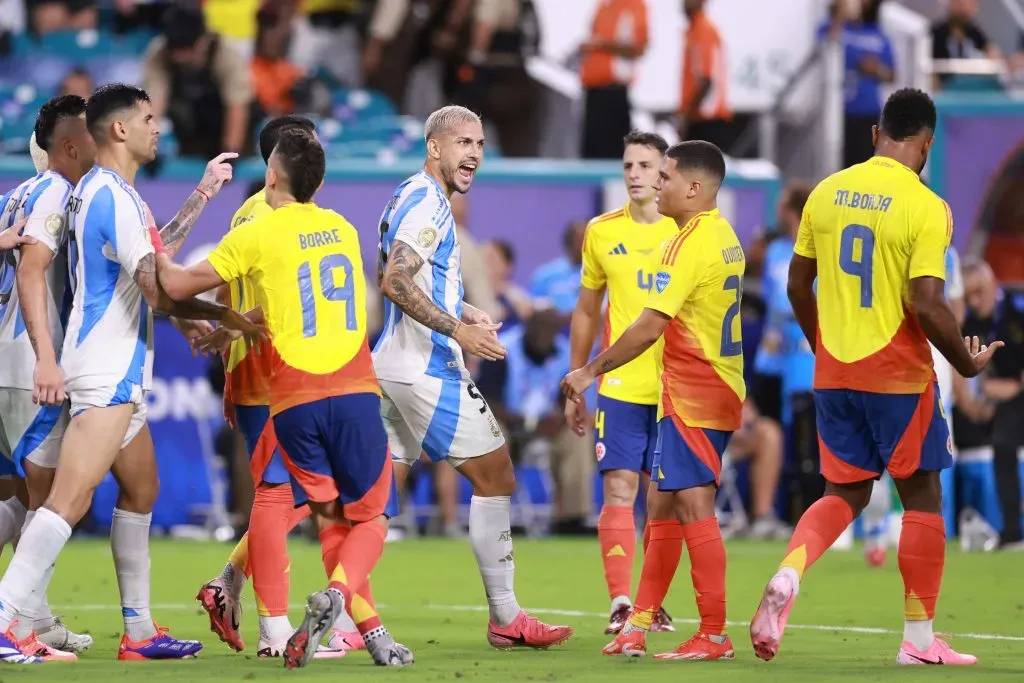 El grito de Leandro Paredes a Juanfer Quintero (Getty Images)