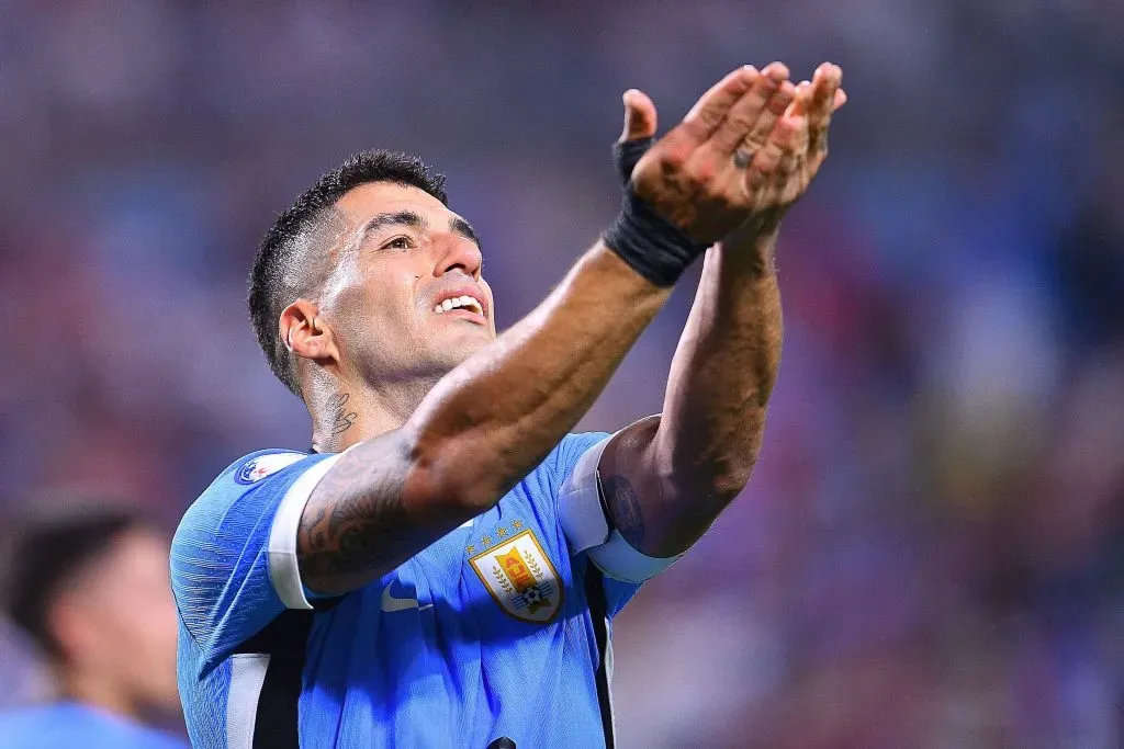 Suárez se despide de la Selección de Uruguay. Foto: Imago