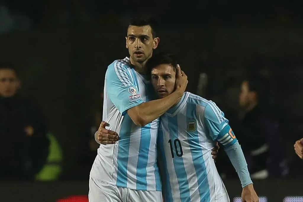 Pastore junto a Lionel Messi en la Selección Argentina. (Imago)