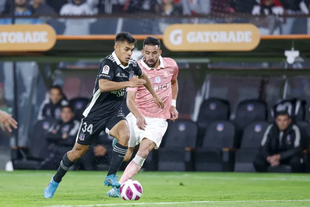 Mauricio Isla puede llegar a Colo Colo en la segunda parte de la temporada. Foto: Photosport.