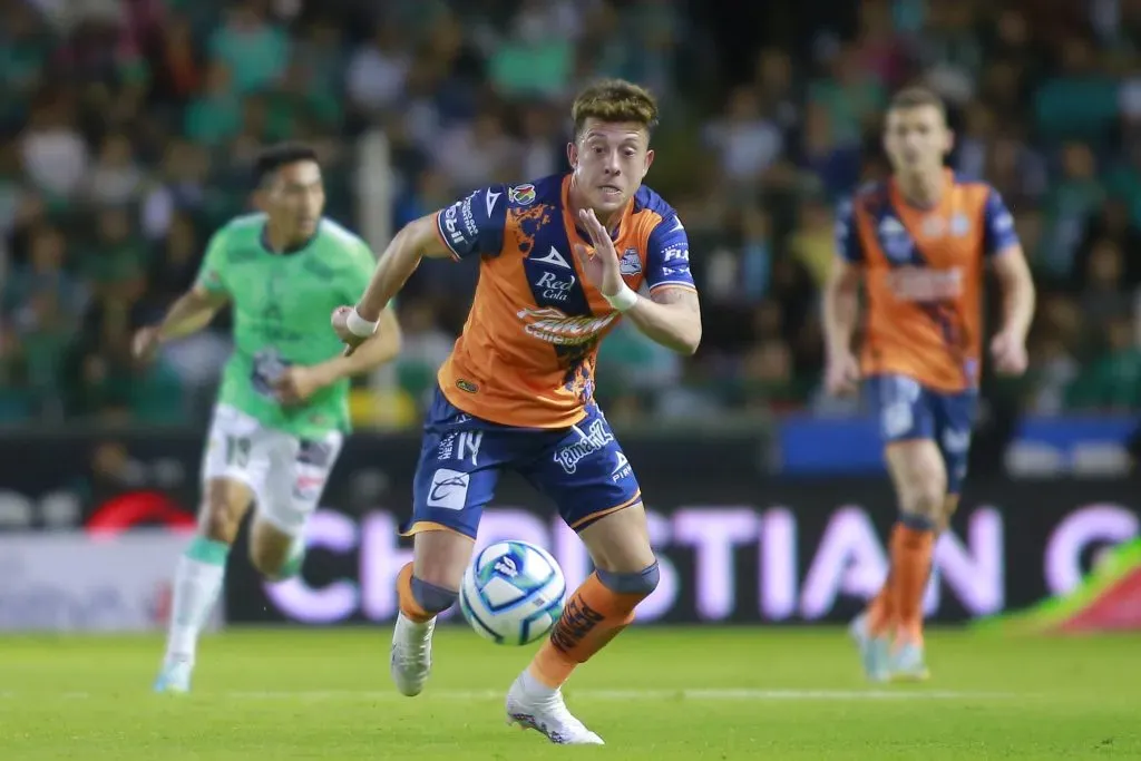 Pablo Parra puede dejar el Puebla para jugar en Colo Colo. Foto: JamMedia