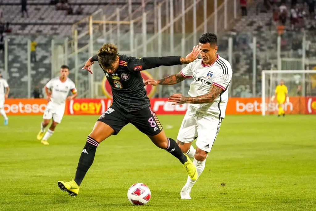 Darío Lezcano se va de Colo Colo, donde alcanzó a marcar tres goles. Foto: Guille Salazar, RedGol.