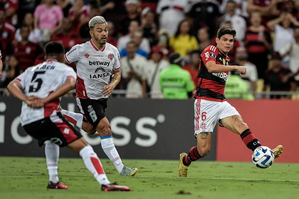 Ñublense tendrá la gran visita de Flamengo, en Concepción. Foto: Photosport