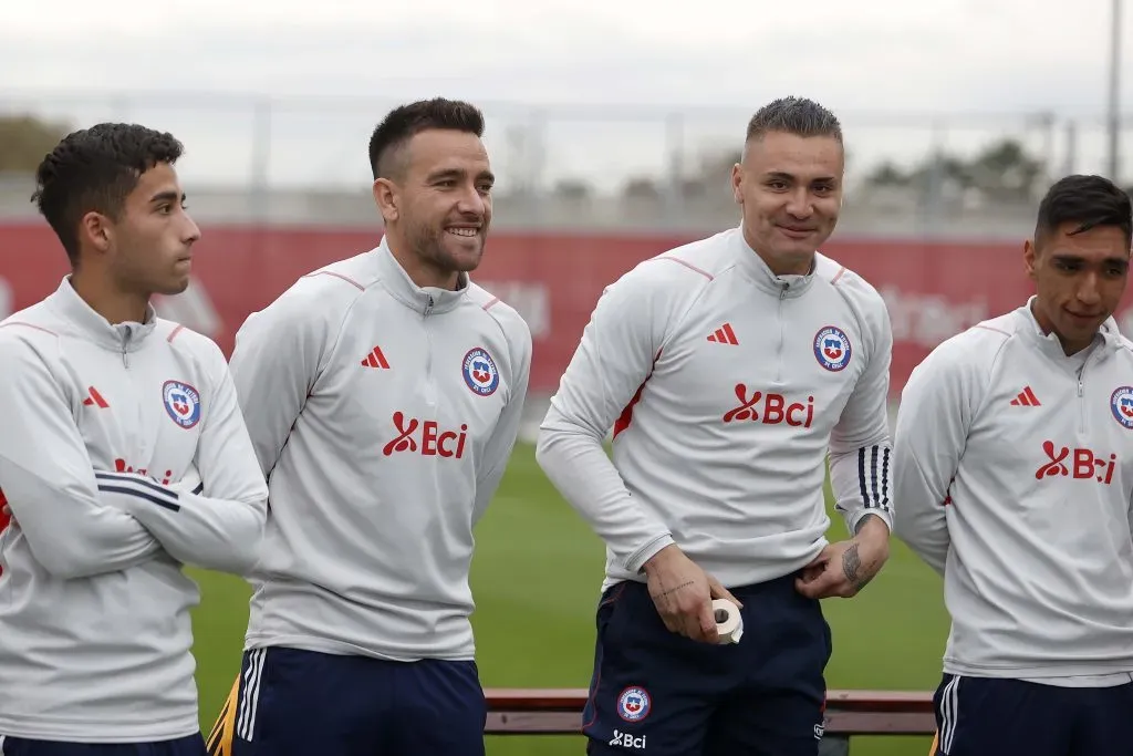 Matías Zaldivia junto a sus compañeros de Universidad de Chile. Foto: ANFP.