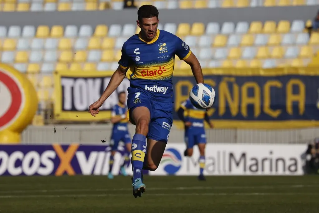 Lucas di Yorio en Everton de Viña del Mar. ¿Regresará? (Raúl Zamora/Photosport).
