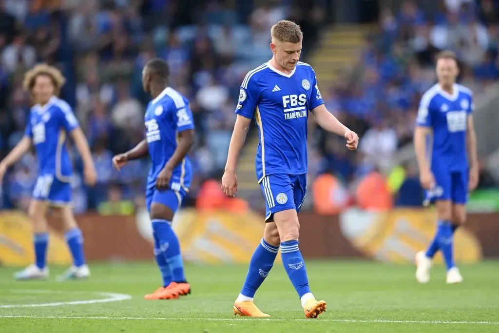 Leicester City, un equipo que hace no muchos temporadas sorprendió al mundo al ser campeón de la Premier League, hoy perdió la categoría y tendrá que jugar la próxima temporada en el Championship. | Foto: Getty Images.