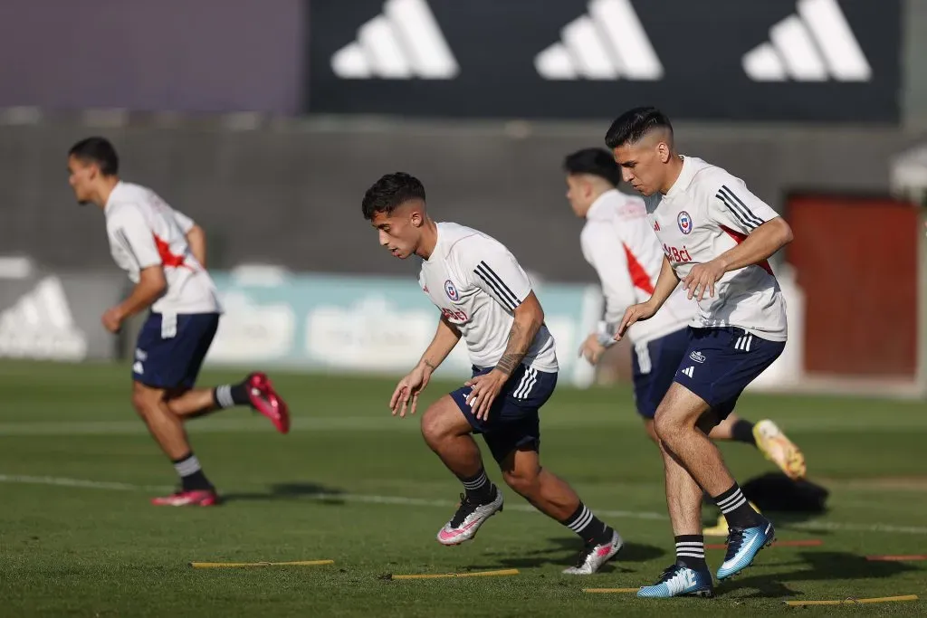 Los jugadores del microciclo encabezan los trabajos en Juan Pinto Durán. Foto: ANFP.