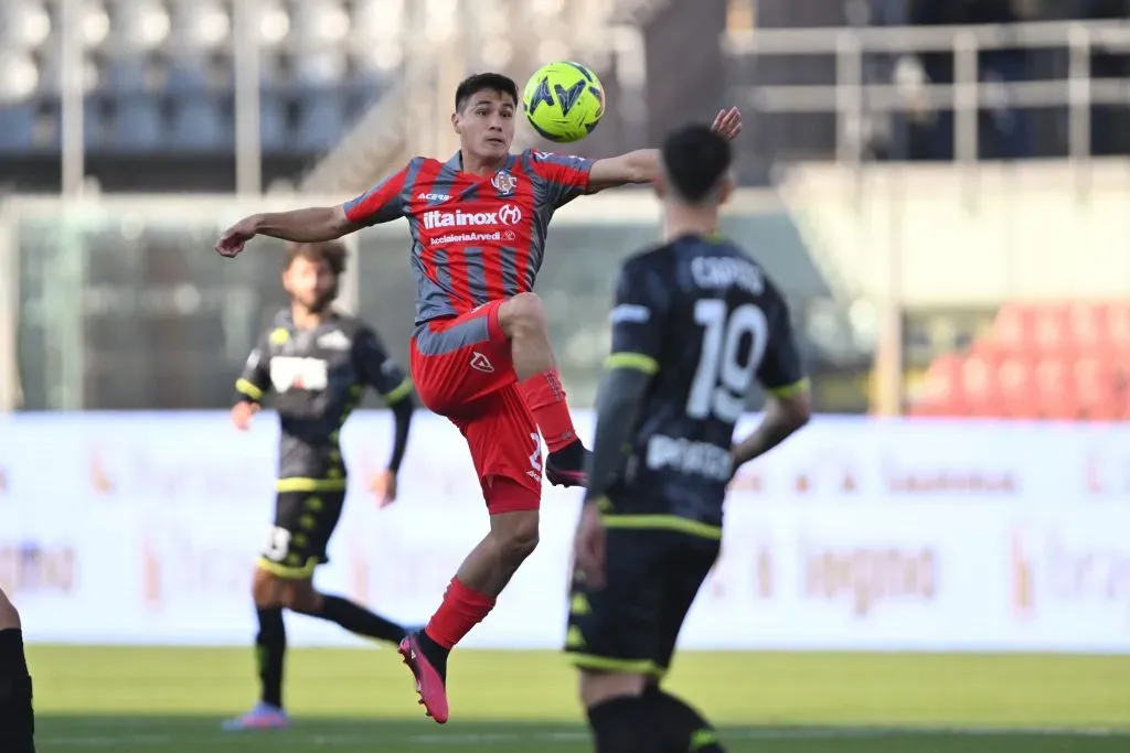 Galdames terminó la temporada en Cremonese y ahora debe volver a Génoa. | Foto: Getty