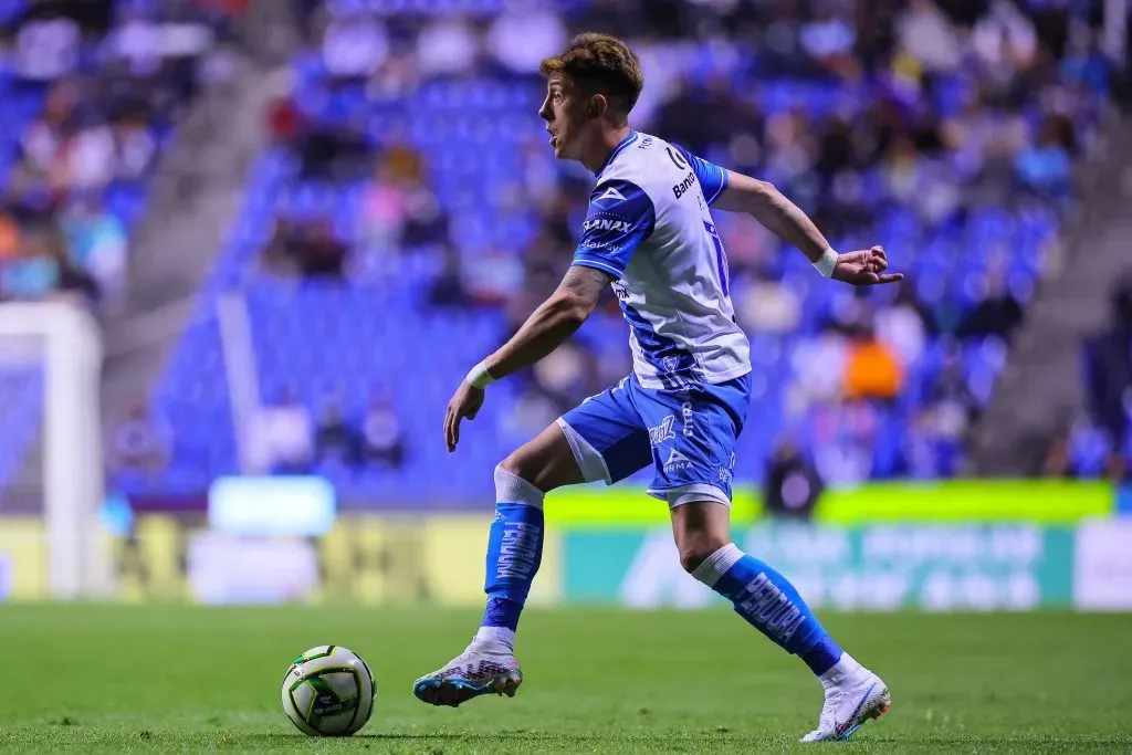 Pablo Parra llega a Colo Colo después de un primer semestres con muy poco fútbol en el Puebla. | Foto: Getty Images.