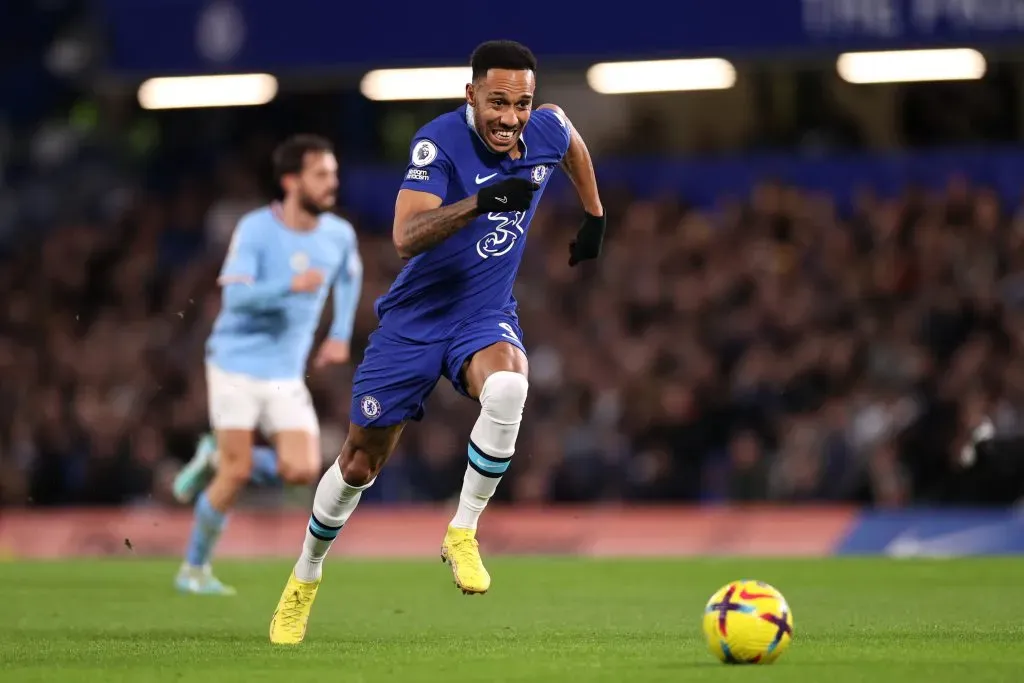 Pierre-Emerick Aubameyang jugó apenas 21 partidos en el Chelsea. Anotó tres goles y regaló una asistencia. (Ryan Pierse/Getty Images).