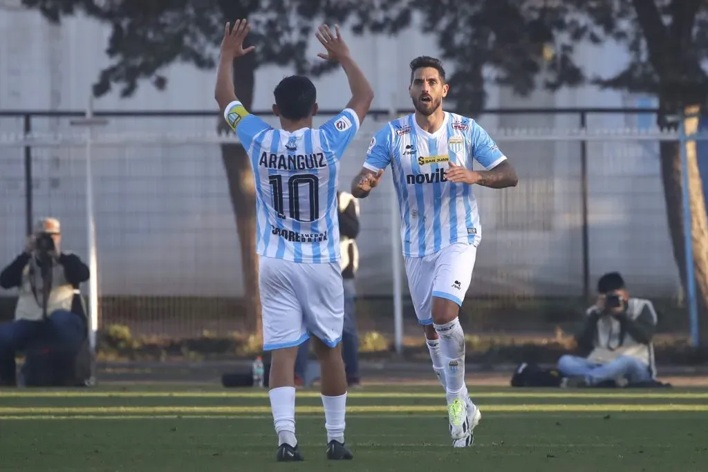 Joaquin Larrivey lleva dos goles con Magallanes en cuatro partidos disputados. Foto: Jonnathan Oyarzun/Photosport