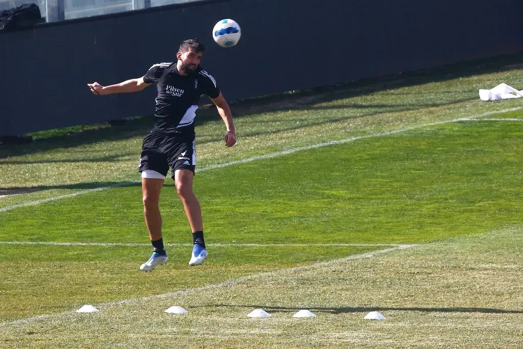 Santiago, 29 julio 2022.
Se realiza el arengazo en el Estadio Monumental en apoyo a Colo Colo previo al Superclasico de este Domingo.
Jonnathan Oyarzun/Photosport