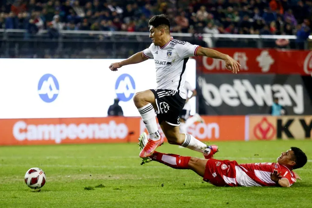 Pizarro no pudo marcar en la noche de Chillán. Foto: Mauricio Ulloa/Photosport