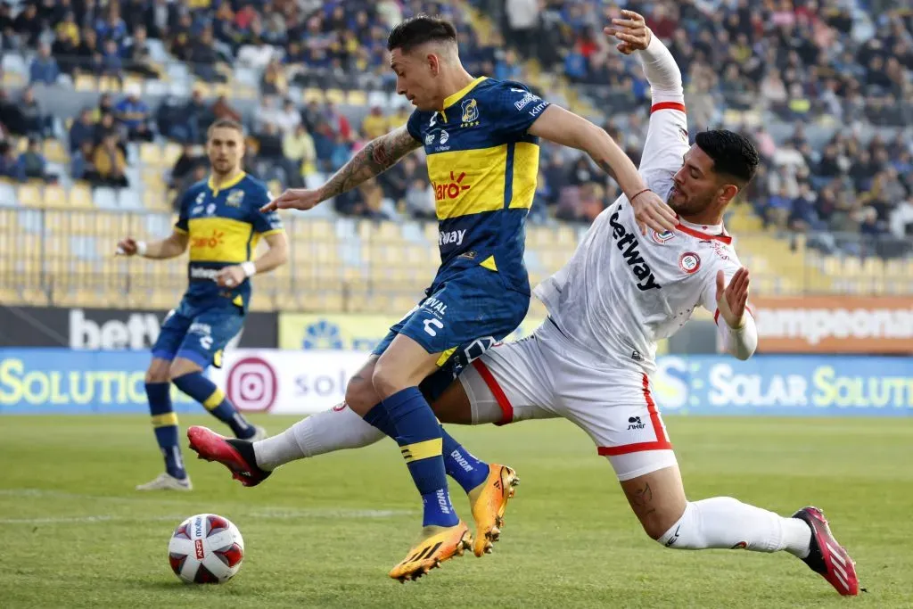 Echemanía? Dos equipos mexicanos se pelean a Rodrigo Echeverría tras su  salida de Everton – En Cancha