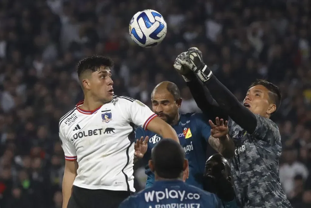 La potencia del jugador llama la atención desde el extranjero. Foto: Jonnathan Oyarzun/Photosport