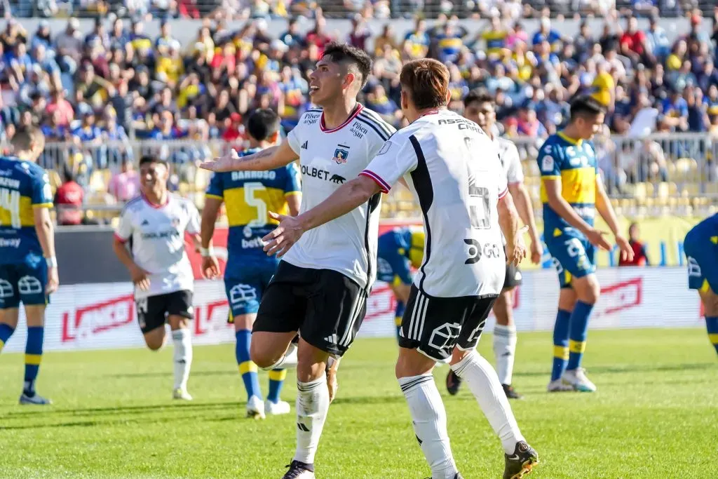 El festejo de Carlos Palacios en el 1-1 parcial de Colo Colo ante Everton en Viña del Mar. (Guille Salazar/RedGol).