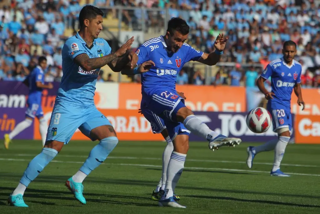 Matías Zaldivia no estará en Universidad de Chile este lunes por lesión. Foto: Photosport.