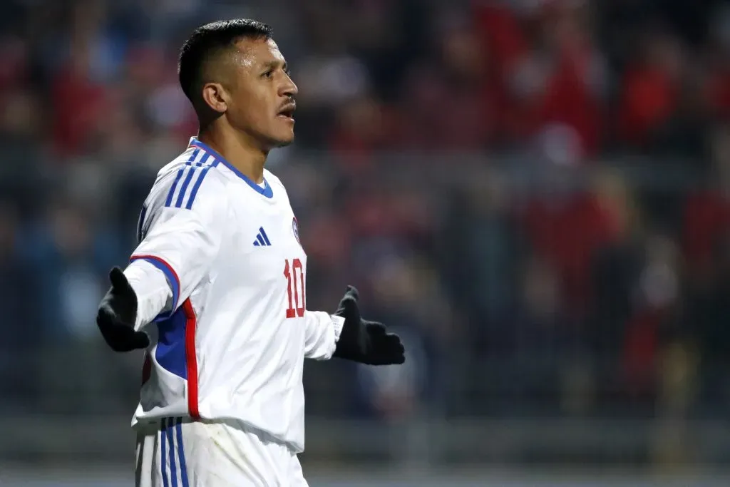 Alexis Sánchez trabaja junto a Felicevich en encontrar club (Photosport)