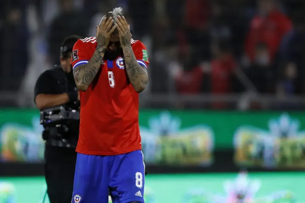 Arturo Vidal espera que sus molestias pasen y pueda estar con Chile en eliminatorias. Foto: Photosport.