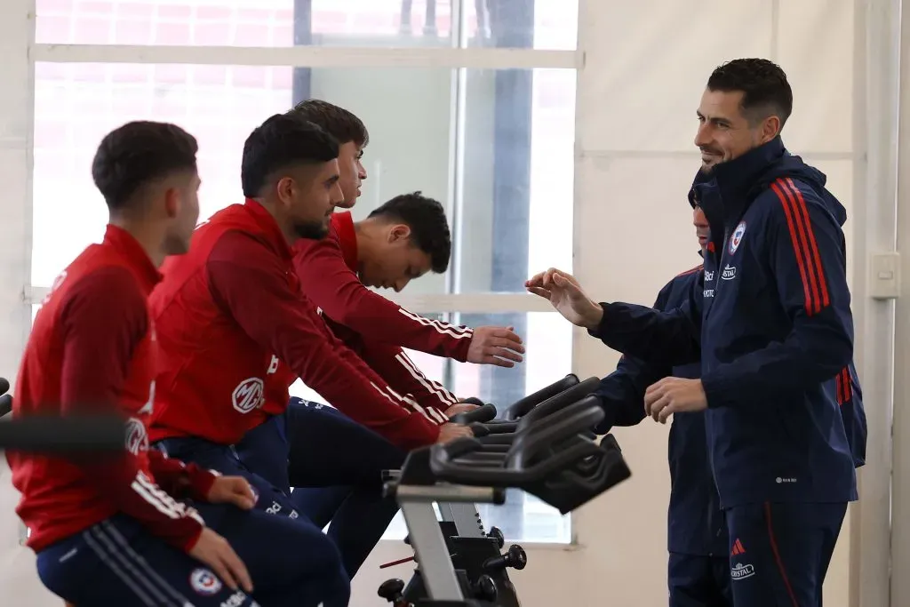 Todos los seleccionados trabajando a la par en Juan Pinto Durán. Foto: Carlos Parra | Comunicaciones FFCh