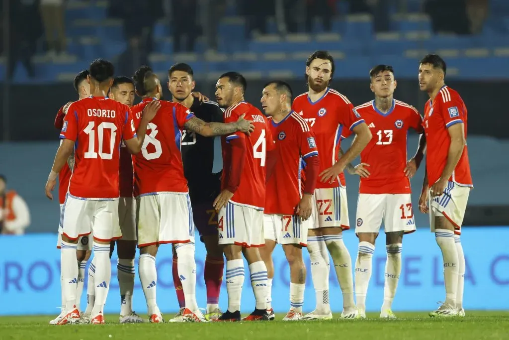 Suazo y Medel se realizan un tratamiento capilar contra la alopecia (Photosport)