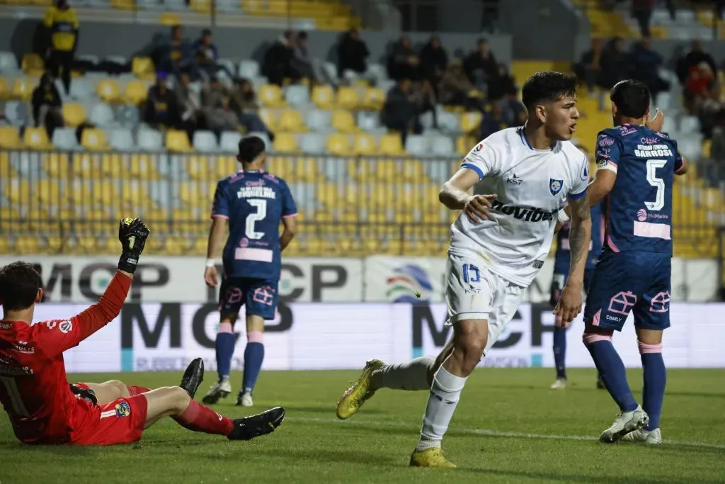 Maximiliano Rodríguez se coronó como la figura del partido entre Huachipato y Everton. | Foto: Photosport