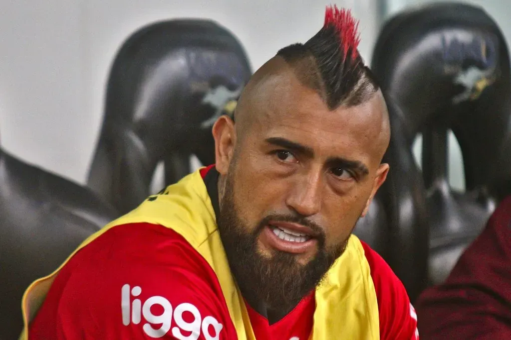 Arturo Vidal también va jugando con su look. Foto: AGIF/Photosport