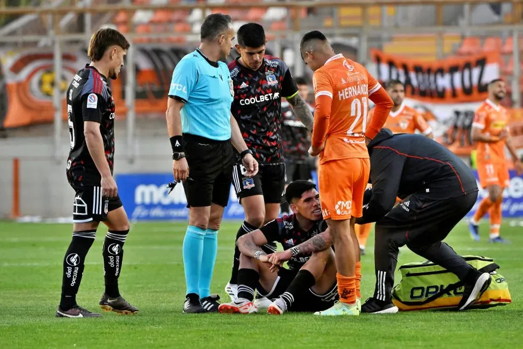 Carlos Palacios sufrió un desgarro la semana pasada en Calama. Lamentablemente para Colo Colo no está en condiciones para enfrentar la vuelta. | Foto: Photosport.