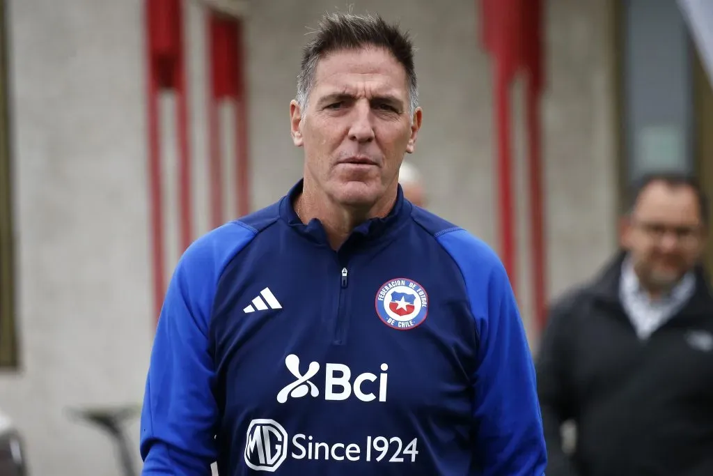 Pese a todo, Berizzo no le cierra las puertas para el futuro. Foto: Javier Salvo/Photosport