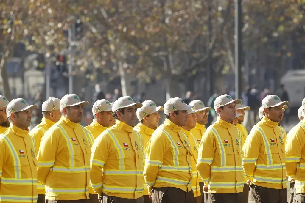 Los funcionarios de CONAF son algunos de los potenciales beneficiados con el bono post laboral. (Foto: ATON)