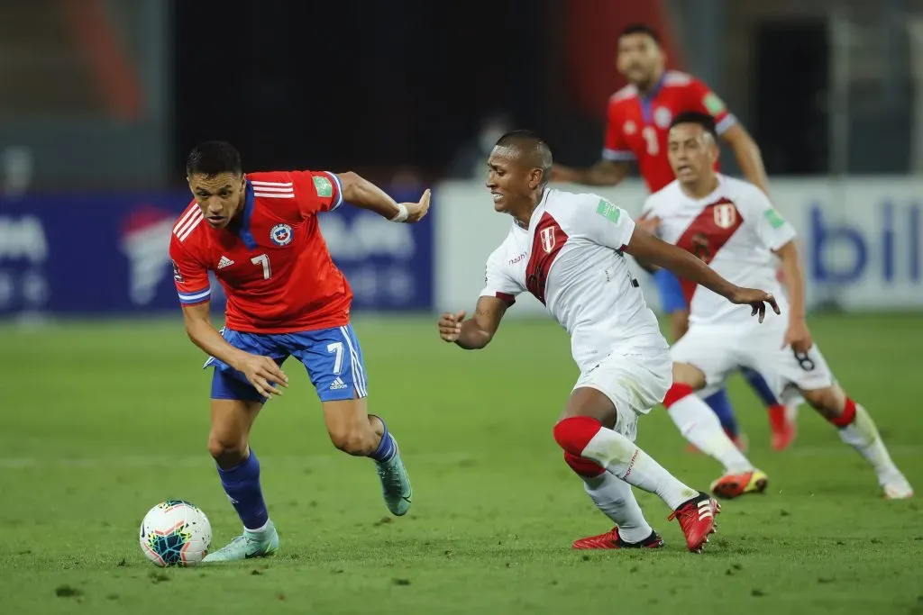 Chile y Perú chocan a las 21:00 horas | Getty Images