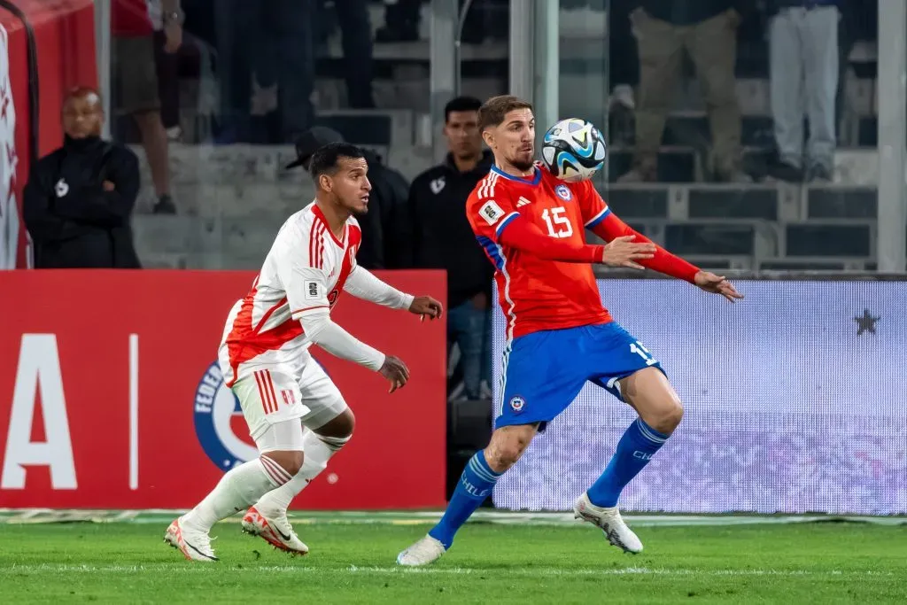 Diego Valdés fue la figura de Chile ante Perú. | Foto: Guille Salazar