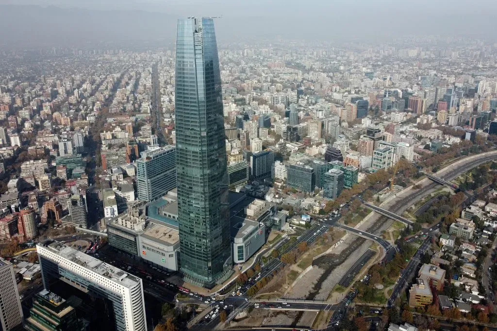 La Torre Costanera será testigo del desplazamiento de la Antorcha Panamericana. (Foto: Javier Salvo/Aton Chile)