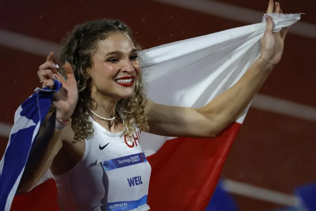 Antonia Weil es de oro para Chile en los 400 metros planos.