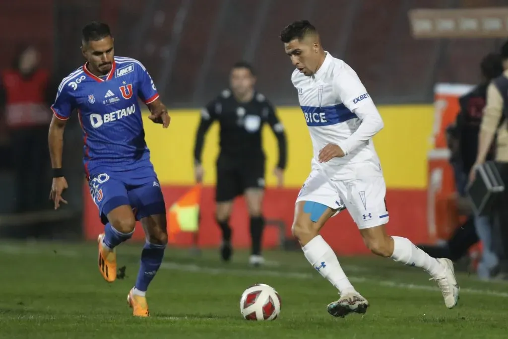 La U venció a la UC en el primer Clásico Universitario, que había comenzado en Concepción. Foto:  Dragomir Yankovic/Photosport