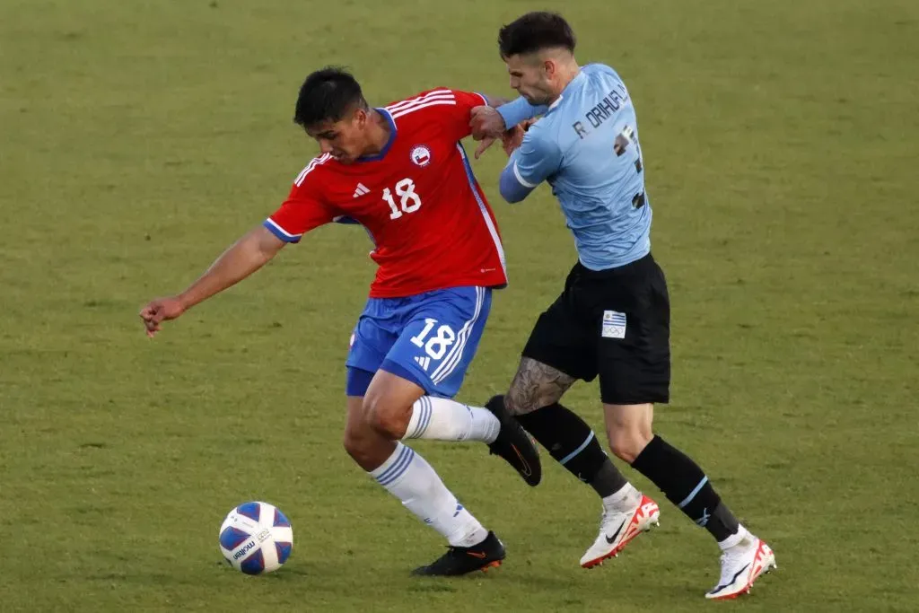 Damián Pizarro recibió consejos para poder explotar con la camiseta de Chile y así ser opción en la adulta. Foto: Photosport.