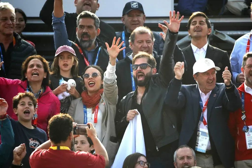 Un hincha más: efusivo festejo con los Grimalt e importante anuncio del Presidente Gabriel Boric tras el vóleibol playa.