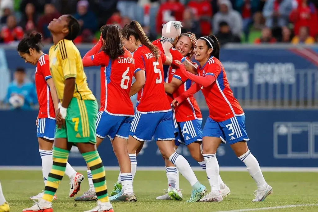 Chile no tuvo piedad en su último duelo con Jamaica y goleó por 6-0. Imagen: La Roja.