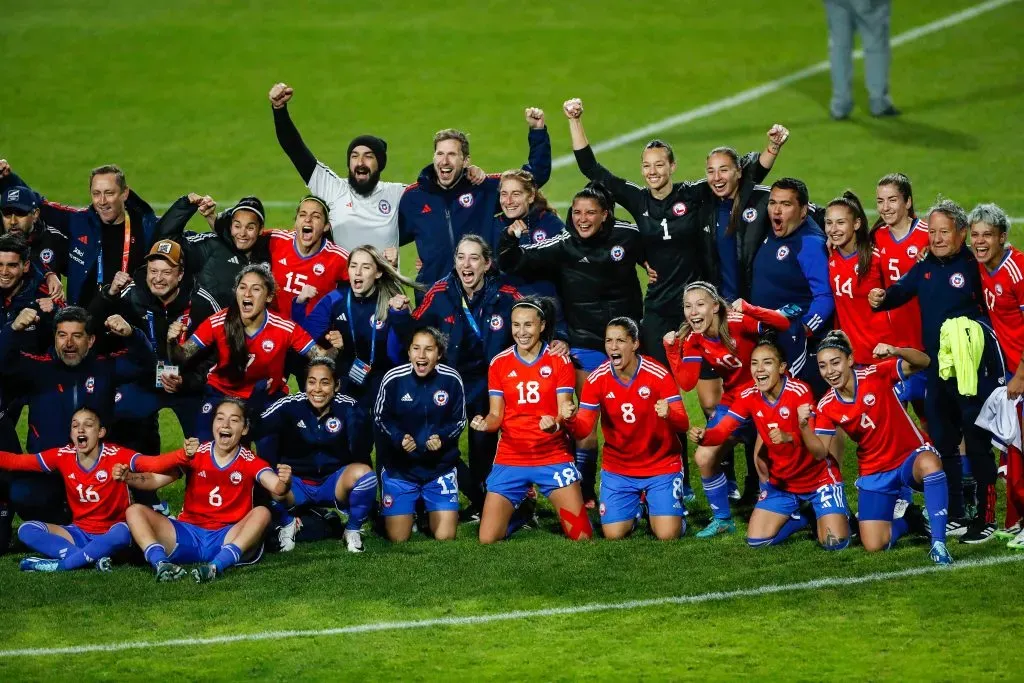 El festejo de Chile tras la victoria ante Estados Unidos… después vino la tormenta.