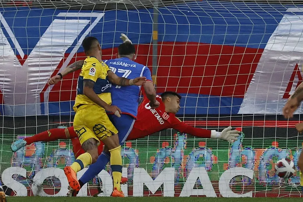 Los azules lamentan una nueva derrota en un complicado torneo. Foto: Dragomir Yankovic/Photosport