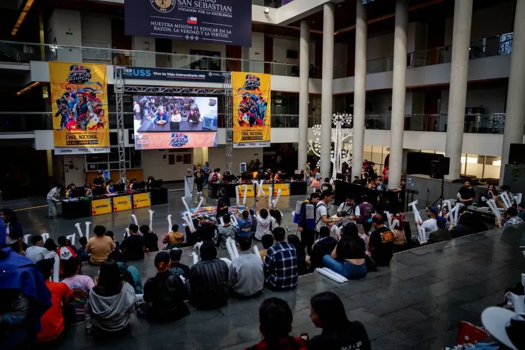 El Campus Bellavista de la Universidad San Sebastián, en Santiago, fue testigo de la Final Nacional de Red Bull Campus Clutch. Foto: Red Bull Content Pool.