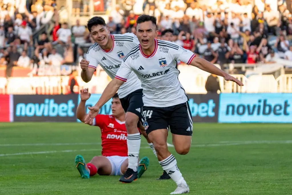 Vicente Pizarro anotó el gol de la remontada de Colo Colo ante Magallanes. Foto: Guille Salazar, RedGol.