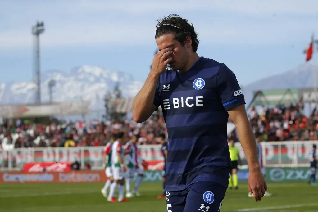 El capitán de la UC alentó a Montes | Photosport