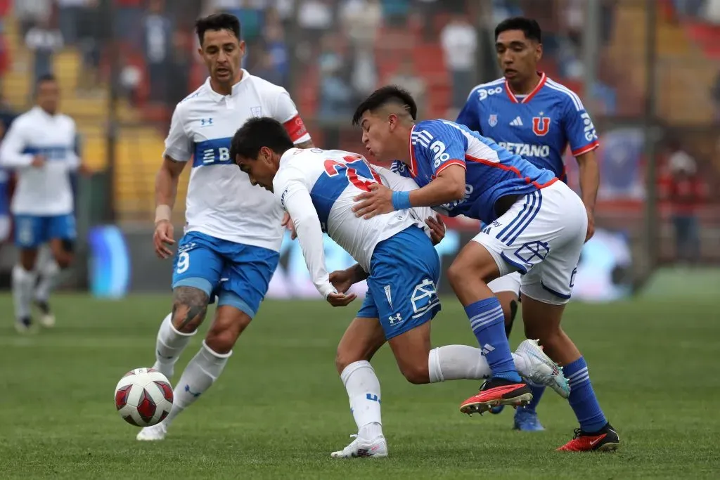 Renato Cordero fue clave en la zona de volantes de la U. Foto: Javier Salvo/Photosport